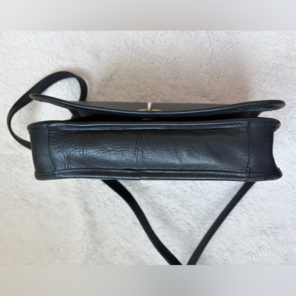 Vintage Hunt Club Black Leather Crossbody Bag - Picture 7 of 16